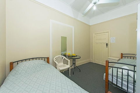 Victoria Park Lodge - Hostel - Accommodation Sunshine Coast 6