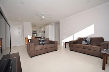Capricorn Villas - Accommodation Sunshine Coast 5