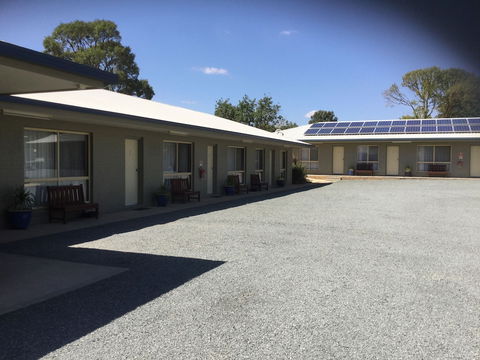 Sunrise Motel - Accommodation Sunshine Coast 0