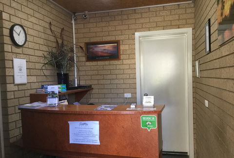 Sunrise Motel - Accommodation Sunshine Coast 3