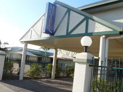 Carriers Arms Hotel - Accommodation Sunshine Coast 2