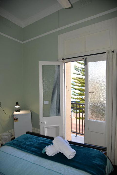 Geraldton Backpackers - Accommodation Sunshine Coast 6