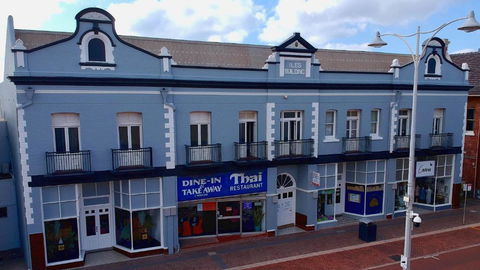 Geraldton Backpackers - Accommodation Sunshine Coast 1