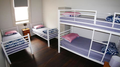 Geraldton Backpackers - Accommodation Sunshine Coast 2