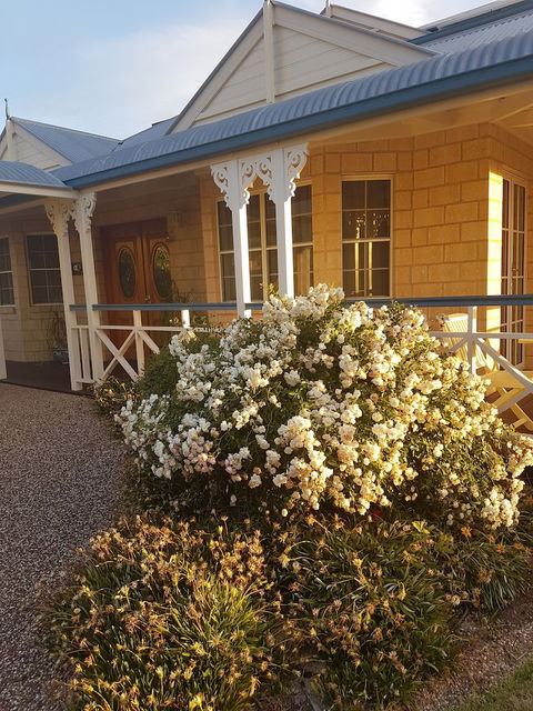 Grovely House Bed & Breakfast - Accommodation Sunshine Coast 0