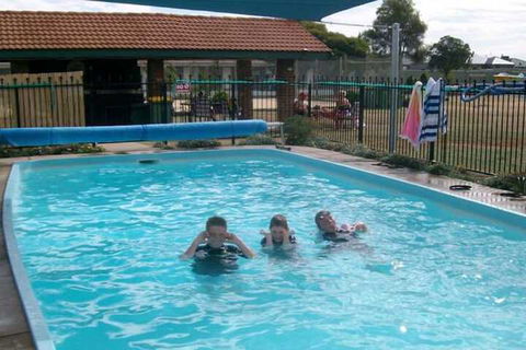 Rivergum Motel - Accommodation Sunshine Coast 3