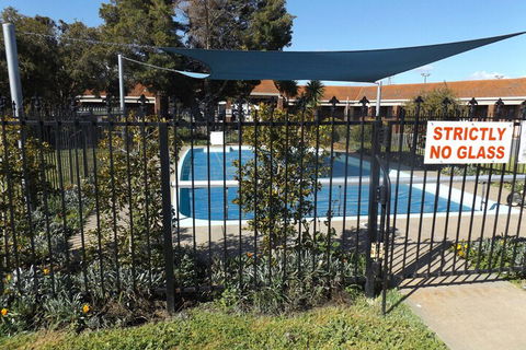 Rivergum Motel - Accommodation Sunshine Coast 2
