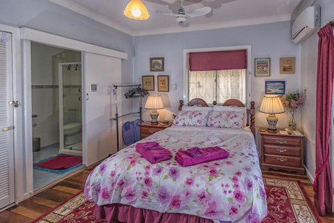 Boonah Hilltop Cottage - Accommodation Sunshine Coast 0