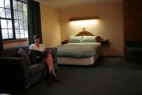 Bridport Bay Inn - Accommodation Sunshine Coast 4