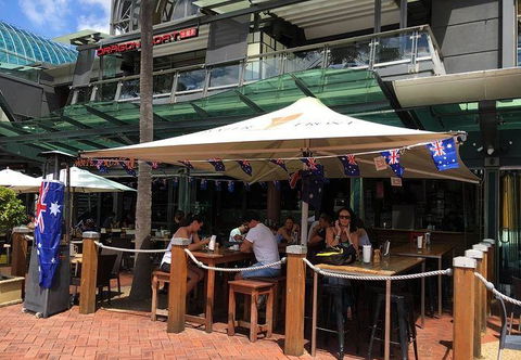 Waterfront Grill - Accommodation Sunshine Coast 6