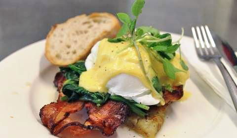 A Salt & Battery - Accommodation Sunshine Coast 4