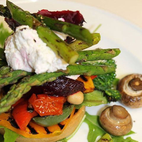 A Salt & Battery - Accommodation Sunshine Coast 6