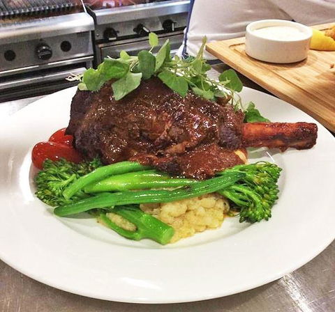 A Salt & Battery - Accommodation Sunshine Coast 8