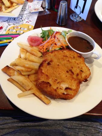 Blue Bell Hotel Restaurant - Accommodation Sunshine Coast 0