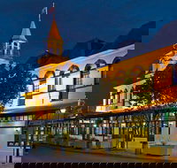 The Grand Hotel - Accommodation Sunshine Coast