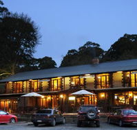 Black Spur Inn - Restaurant - Accommodation Sunshine Coast