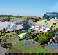 Pig  Whistle Hotel Restaurant - Accommodation Sunshine Coast