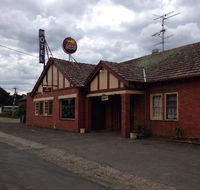 Gordon Hotel - Accommodation Sunshine Coast