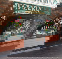 Anna  Sam Pizzeria Restaurant - Accommodation Sunshine Coast