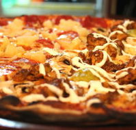 Heat Woodfired Pizza Bar - Accommodation Sunshine Coast