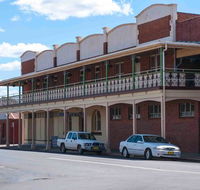 The Royal Hotel Restaurant - Accommodation Sunshine Coast
