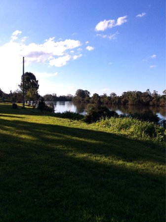 Bora Ridge ACT Accommodation Sunshine Coast