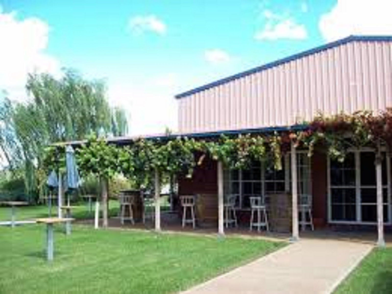 Mogriguy NSW Accommodation Sunshine Coast