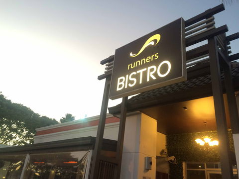 Runaway Bay Tavern - Accommodation Sunshine Coast 0