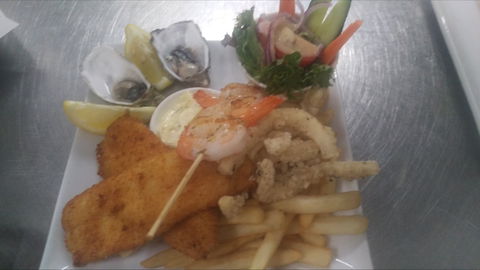 Alma Hotel - Accommodation Sunshine Coast 1