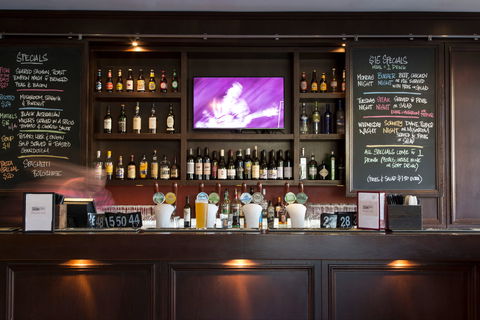 Edgars Inn - Accommodation Sunshine Coast 1