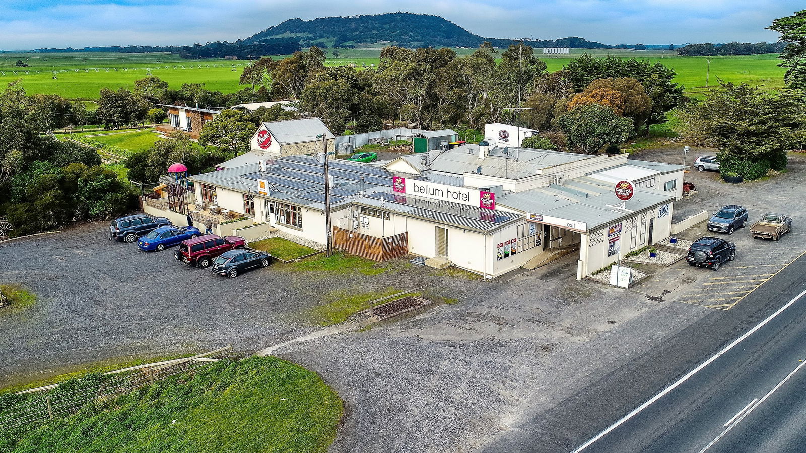 Yahl SA Accommodation Sunshine Coast