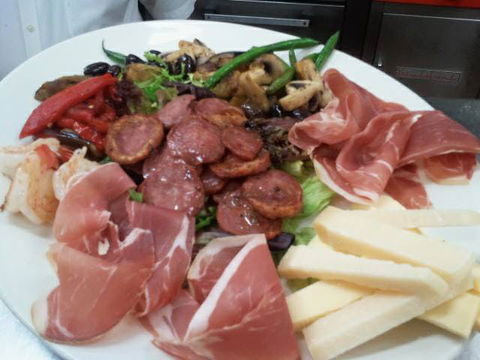 Da Pino's - Accommodation Sunshine Coast 0