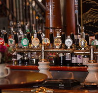 Gilroy's Hotel - Accommodation Sunshine Coast