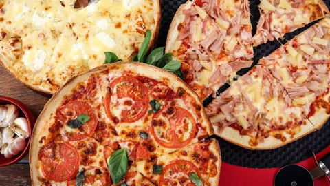 Pizza Pitt - Lynwood Country Club - Accommodation Sunshine Coast 0