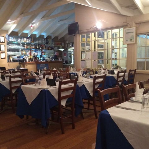 Dancing Zorbas - Accommodation Sunshine Coast 0