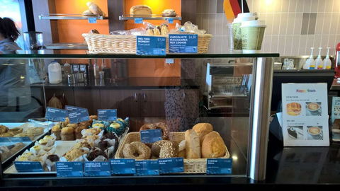 King Of Cakes - Clayfield - Accommodation Sunshine Coast 0