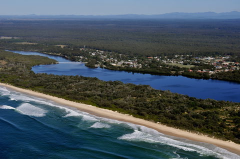 Stuarts Point Tavern / Yarrahinni Hotel - Accommodation Sunshine Coast 0