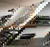 Rainbow Gallery  Cafe/Bar - Accommodation Sunshine Coast