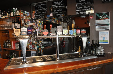 The Mallow Hotel - Accommodation Sunshine Coast 2