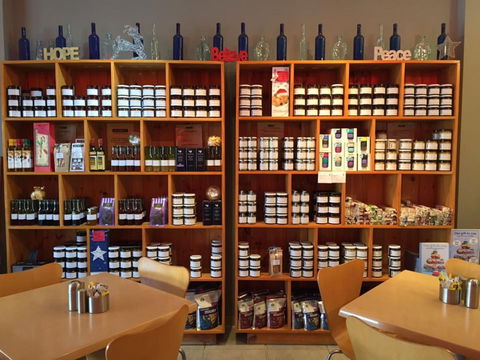 Perenti Cafe - Accommodation Sunshine Coast 0