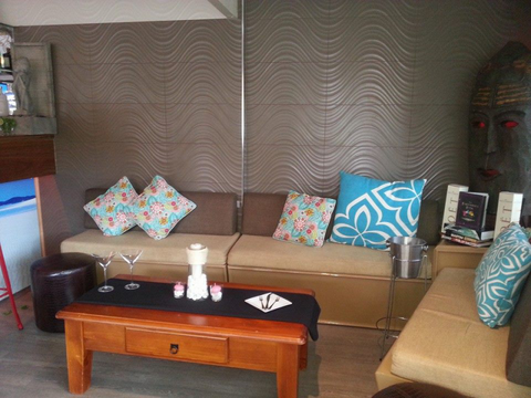 Breeze Bar - Accommodation Sunshine Coast 1