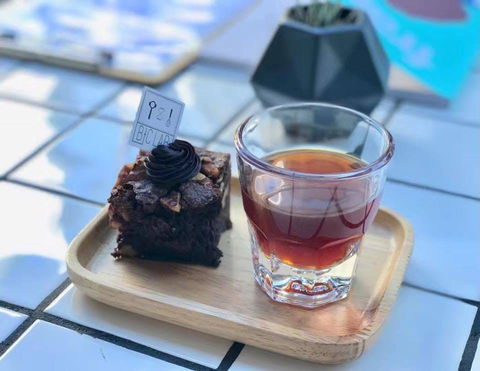 B+C Lab Cafe - Accommodation Sunshine Coast 0