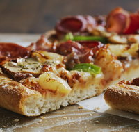 Domino's - Lyndhurst - Accommodation Sunshine Coast