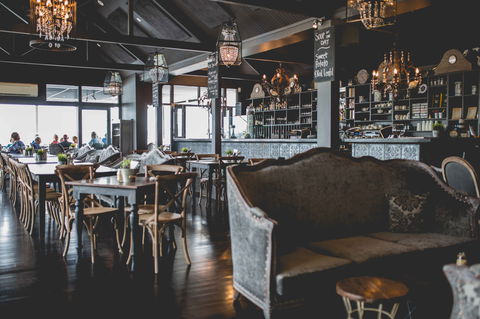 Boatshed Restaurant - Lake Wendouree - Accommodation Sunshine Coast 0