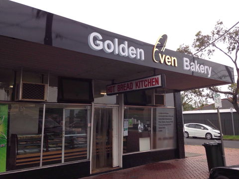 Golden Oven Bakery - Accommodation Sunshine Coast 0