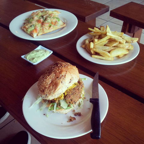 Zanzibar Cafe - Accommodation Sunshine Coast 0