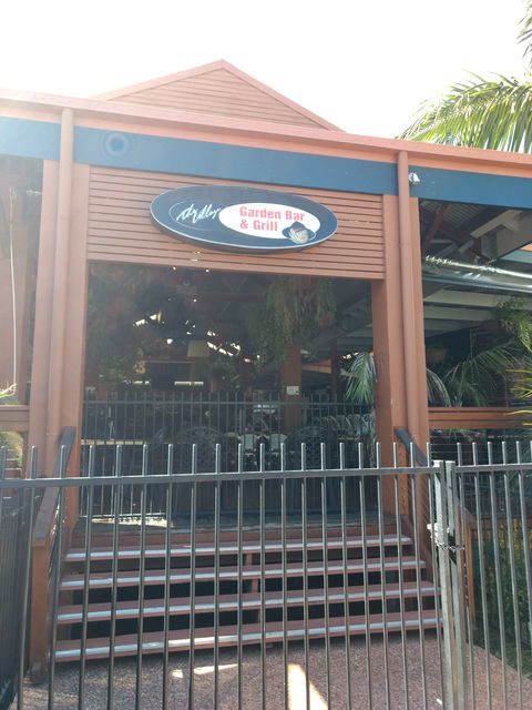 Village Garden Bar & Grill - Accommodation Sunshine Coast 0