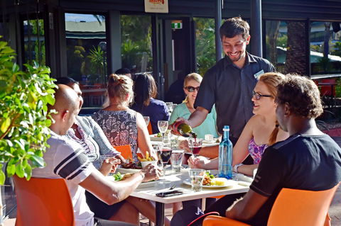 Barra On Todd Restaurant And Bar - Accommodation Sunshine Coast 2