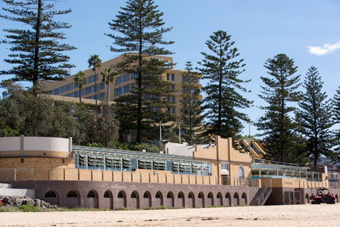 Northbeach Pavilion Pizza Restaurant, Bar And Kiosk - Accommodation Sunshine Coast 1