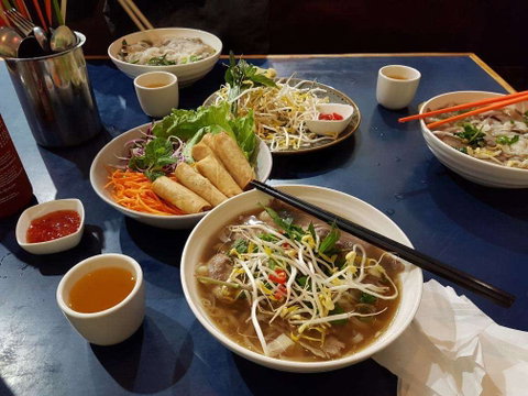 Madame Saigon - Accommodation Sunshine Coast 0